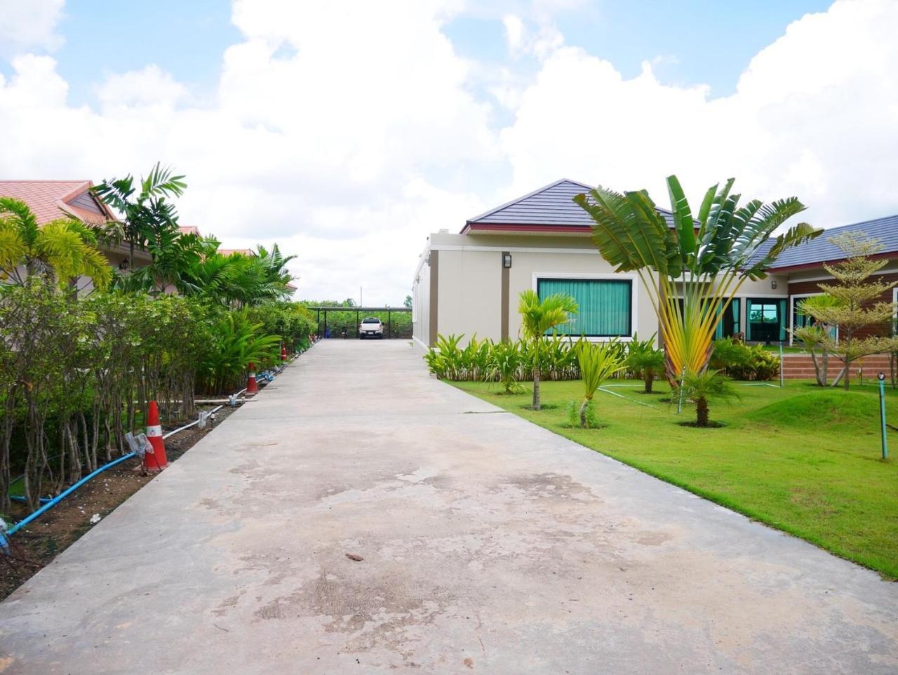 Tinna Resort Ban Nong Mai Ngam 外观 照片